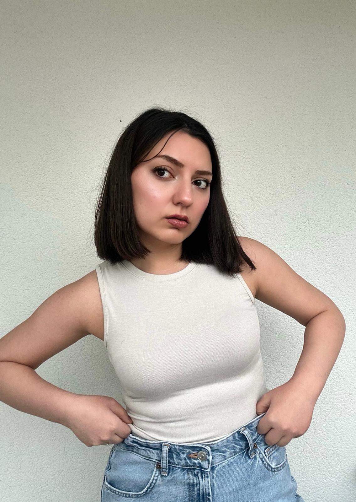 Soft Bej Bisiklet Yaka Sıfır Kol Pamuklu Body